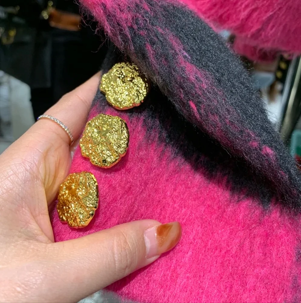 Pink Cropped Blazer - Picture 4 of 5